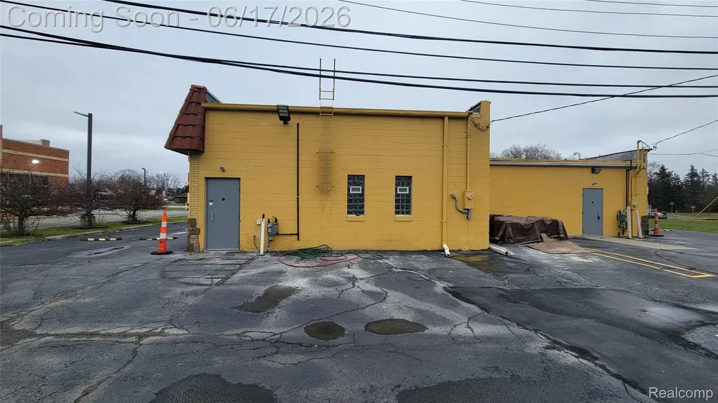 16749, 16755 & 16771 Middlebelt Road Livonia City MI 48154