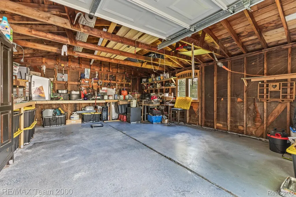 7415 Gilman Street Westland City MI 48185