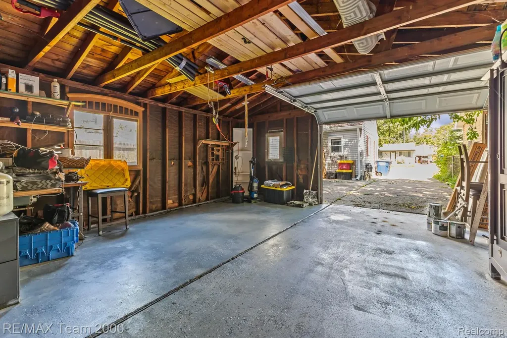 7415 Gilman Street Westland City MI 48185