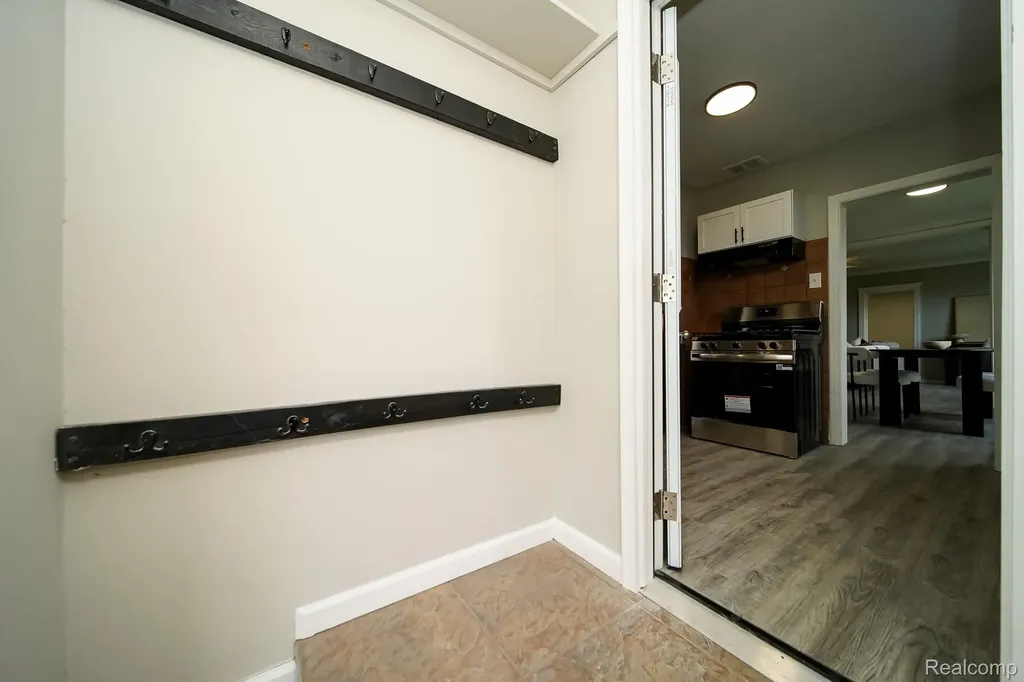 36807 Jefferson Avenue Harrison Charter Township MI 48045