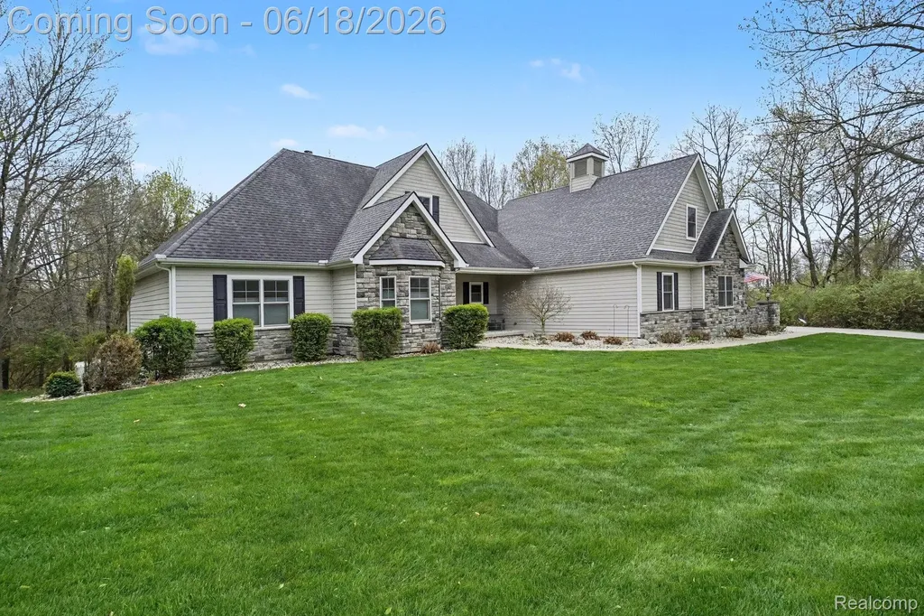 12310 Ivy Lane Tyrone Township MI 48430