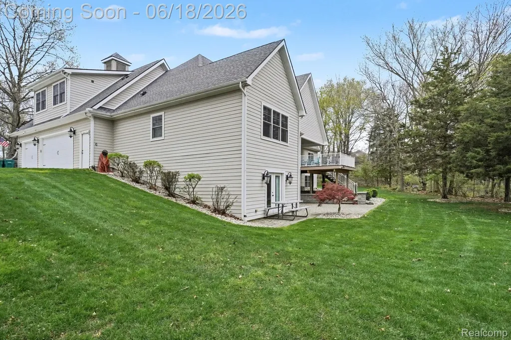 12310 Ivy Lane Tyrone Township MI 48430