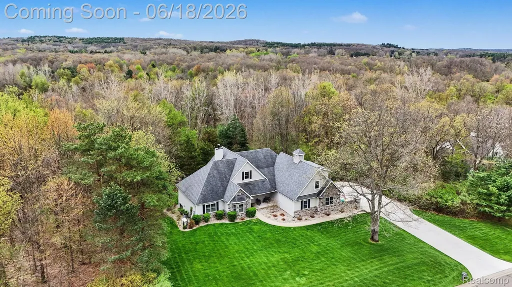 12310 Ivy Lane Tyrone Township MI 48430