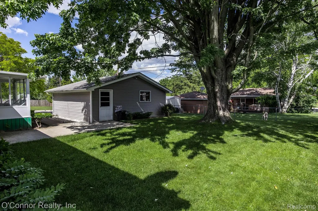905 Virginia Avenue Marysville City MI 48040