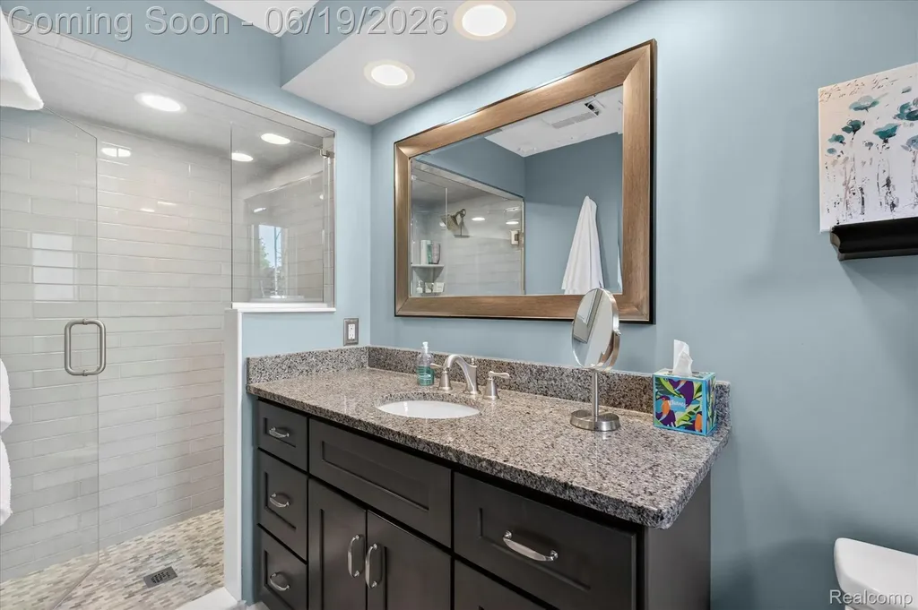 19780 Edshire Lane Grosse Pointe Woods City MI 48236