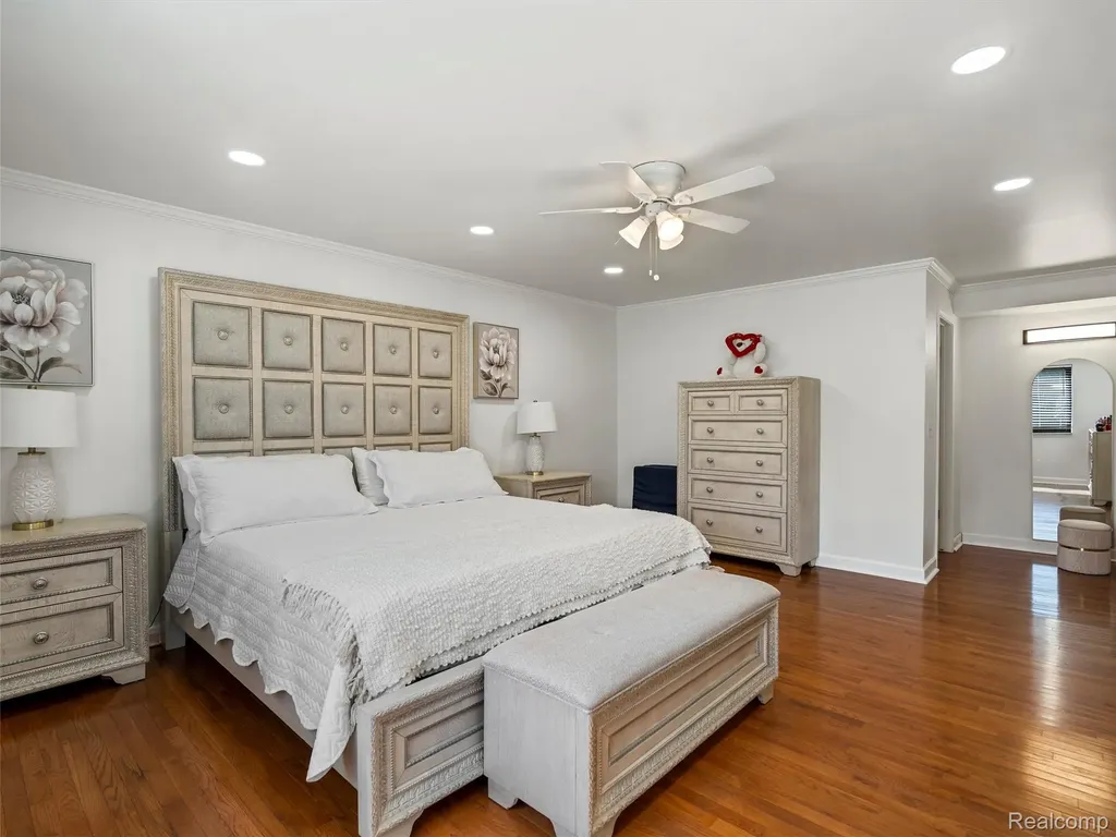 44364 Highgate Drive Clinton Charter Township MI 48038