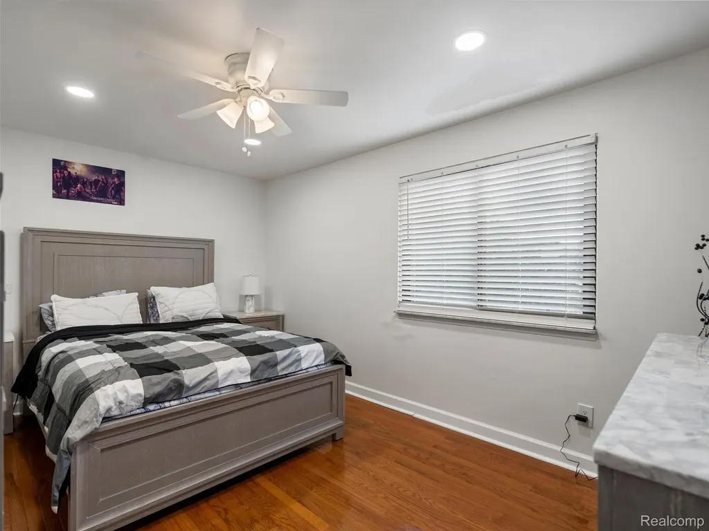 44364 Highgate Drive Clinton Charter Township MI 48038