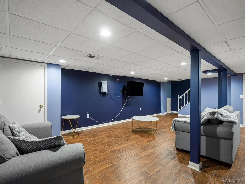 44364 Highgate Drive Clinton Charter Township MI 48038