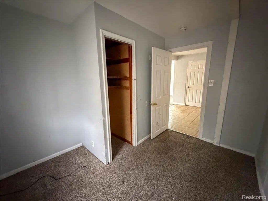 6142 Hereford Street Detroit City MI 48224