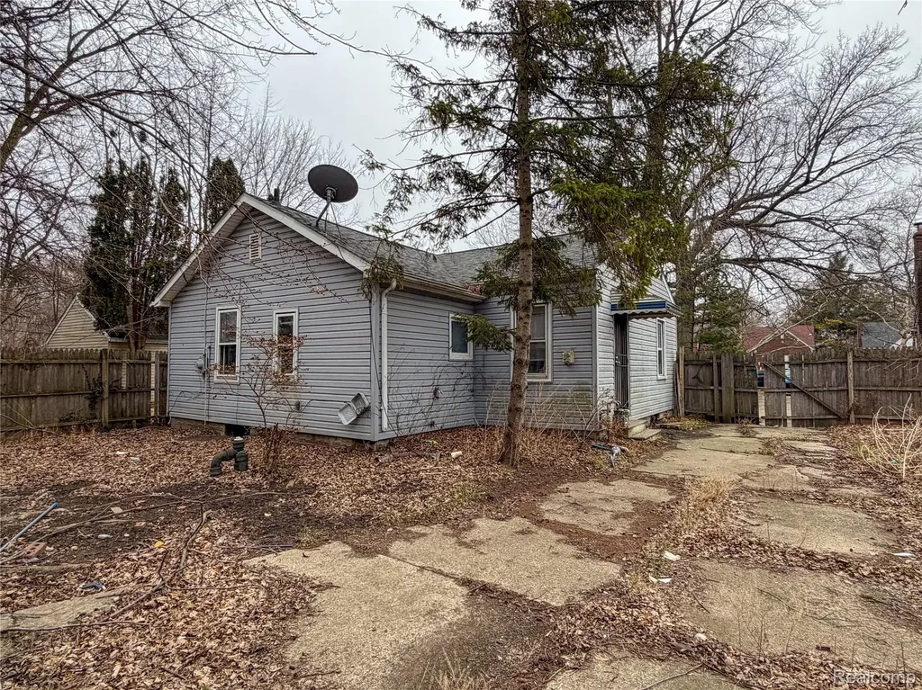 6142 Hereford Street Detroit City MI 48224