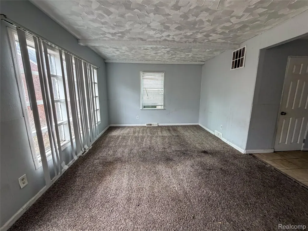 6142 Hereford Street Detroit City MI 48224