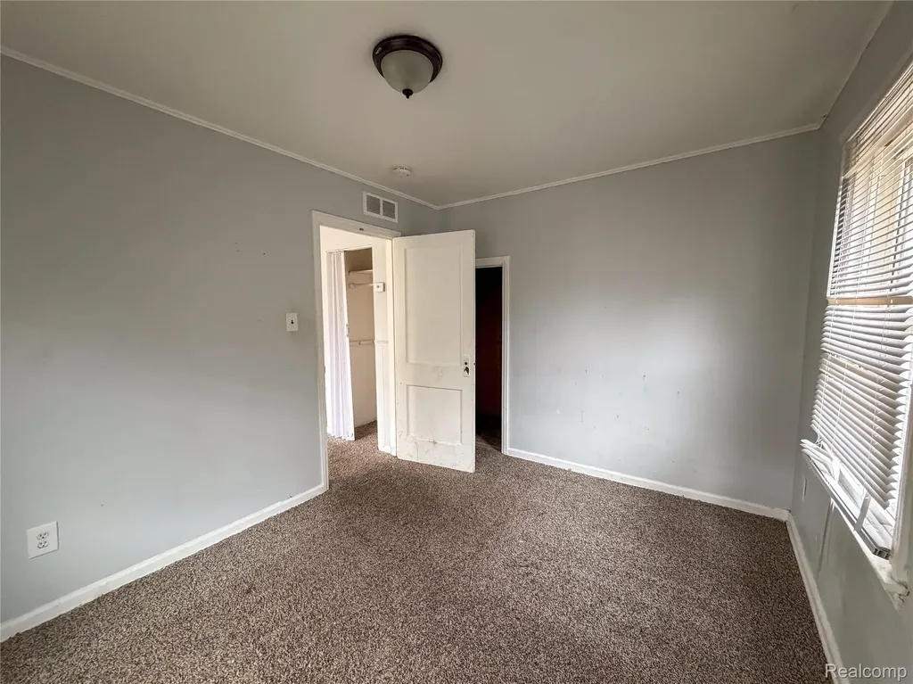6142 Hereford Street Detroit City MI 48224