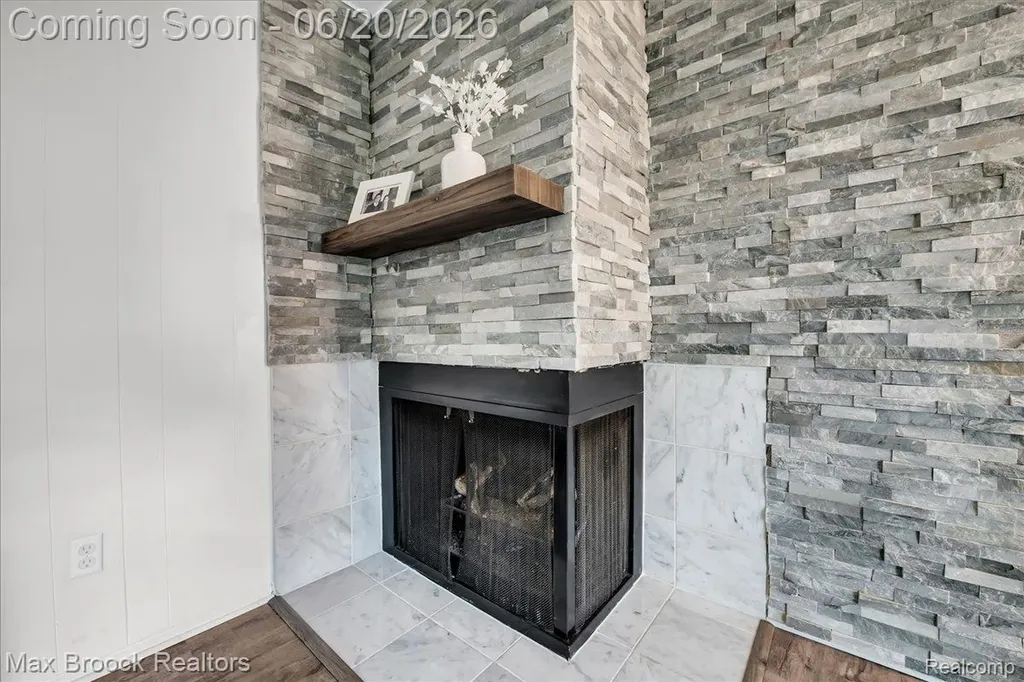 24248 Hampton Hill Street Novi City MI 48375