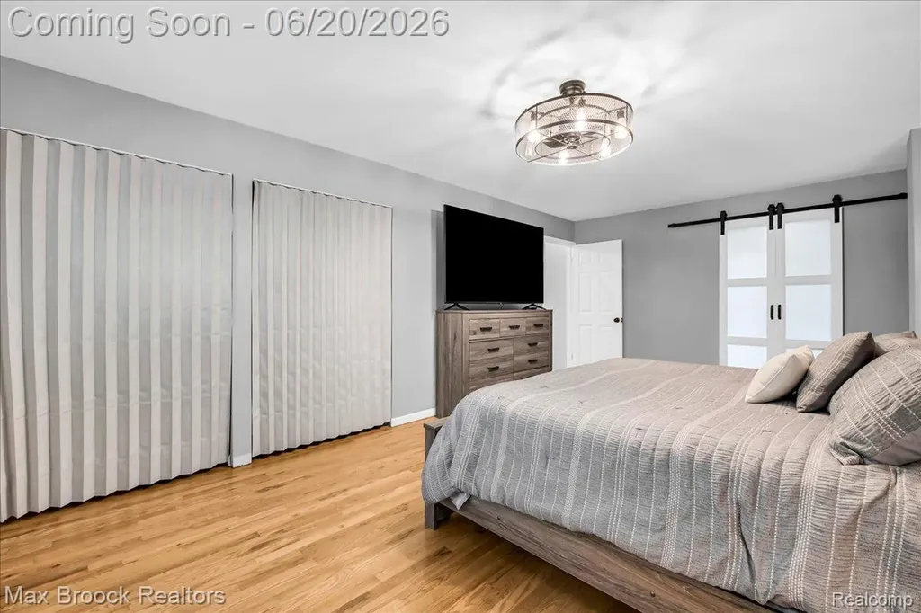 24248 Hampton Hill Street Novi City MI 48375