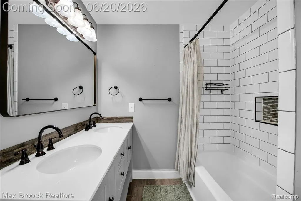 24248 Hampton Hill Street Novi City MI 48375