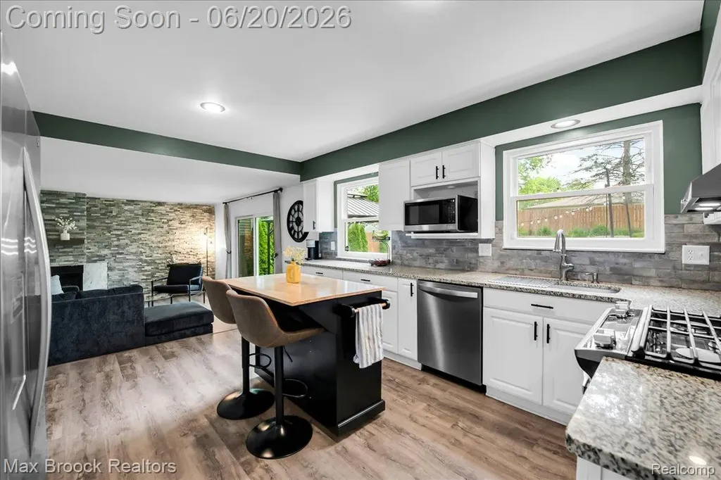24248 Hampton Hill Street Novi City MI 48375