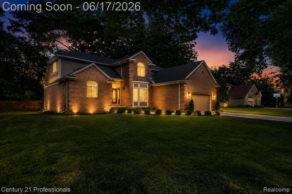 1655 Cardinal Ridge West Bloomfield Charter Township MI 48324