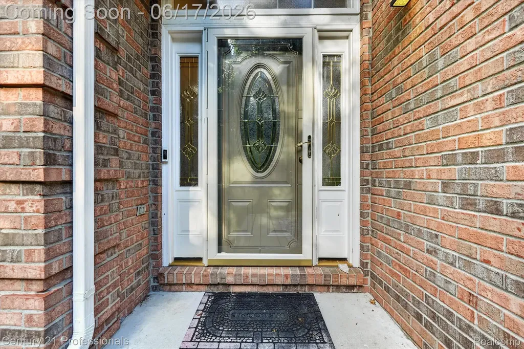1655 Cardinal Ridge West Bloomfield Charter Township MI 48324