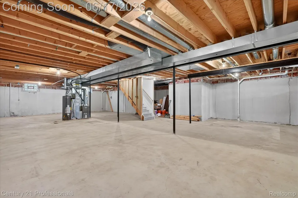 1655 Cardinal Ridge West Bloomfield Charter Township MI 48324