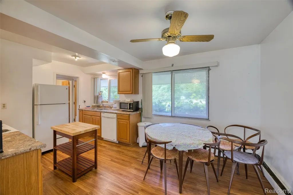3020 Glengary Road Commerce Charter Township MI 48382