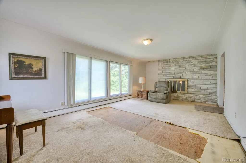 3020 Glengary Road Commerce Charter Township MI 48382