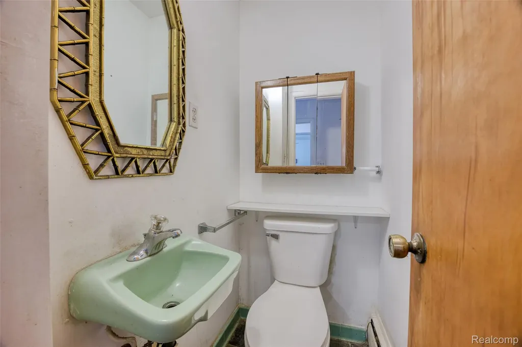 3020 Glengary Road Commerce Charter Township MI 48382