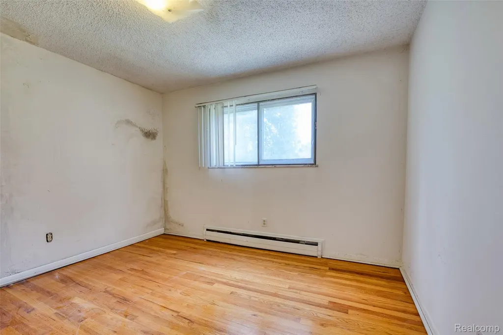 3020 Glengary Road Commerce Charter Township MI 48382