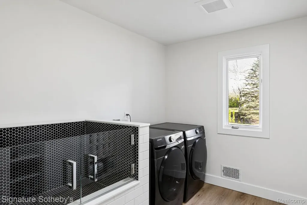 2532 Cedar Brook Court Rochester Hills City MI 48309