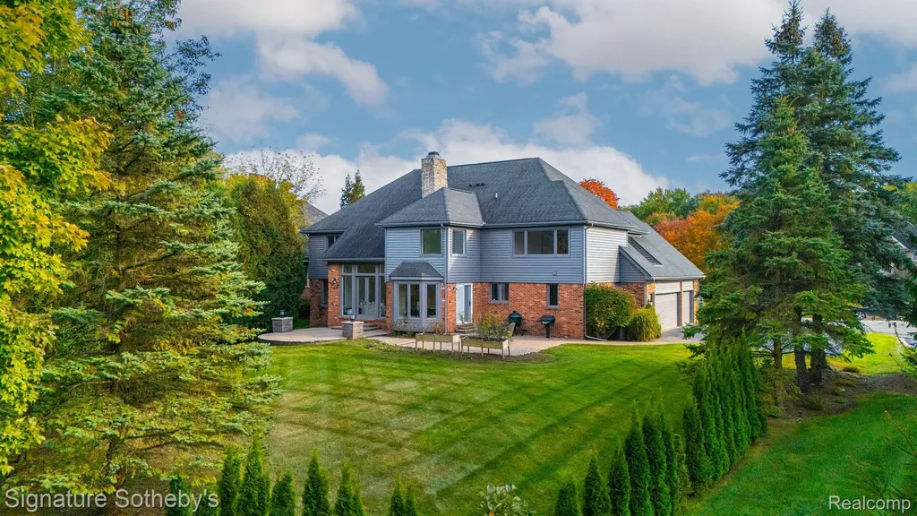 2532 Cedar Brook Court Rochester Hills City MI 48309