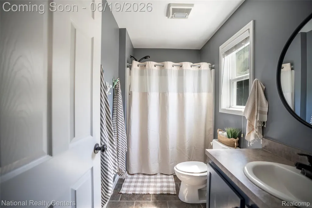 8423 Cascade Street Commerce Charter Township MI 48382