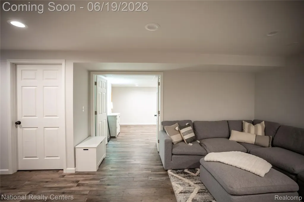 8423 Cascade Street Commerce Charter Township MI 48382