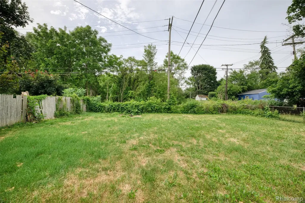 585 Olds Street Ypsilanti City MI 48198