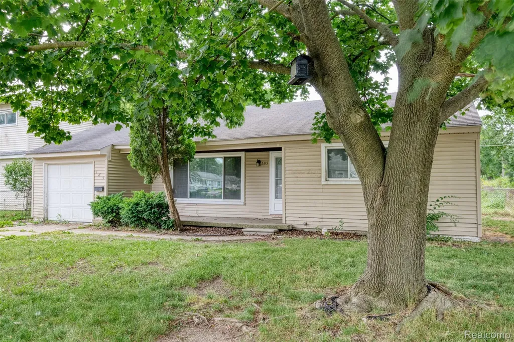 585 Olds Street Ypsilanti City MI 48198