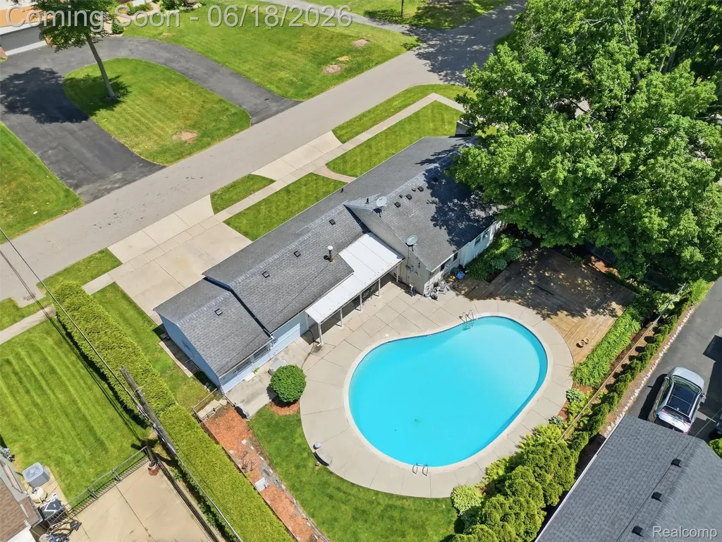 34155 Oakdale Street Livonia City MI 48154