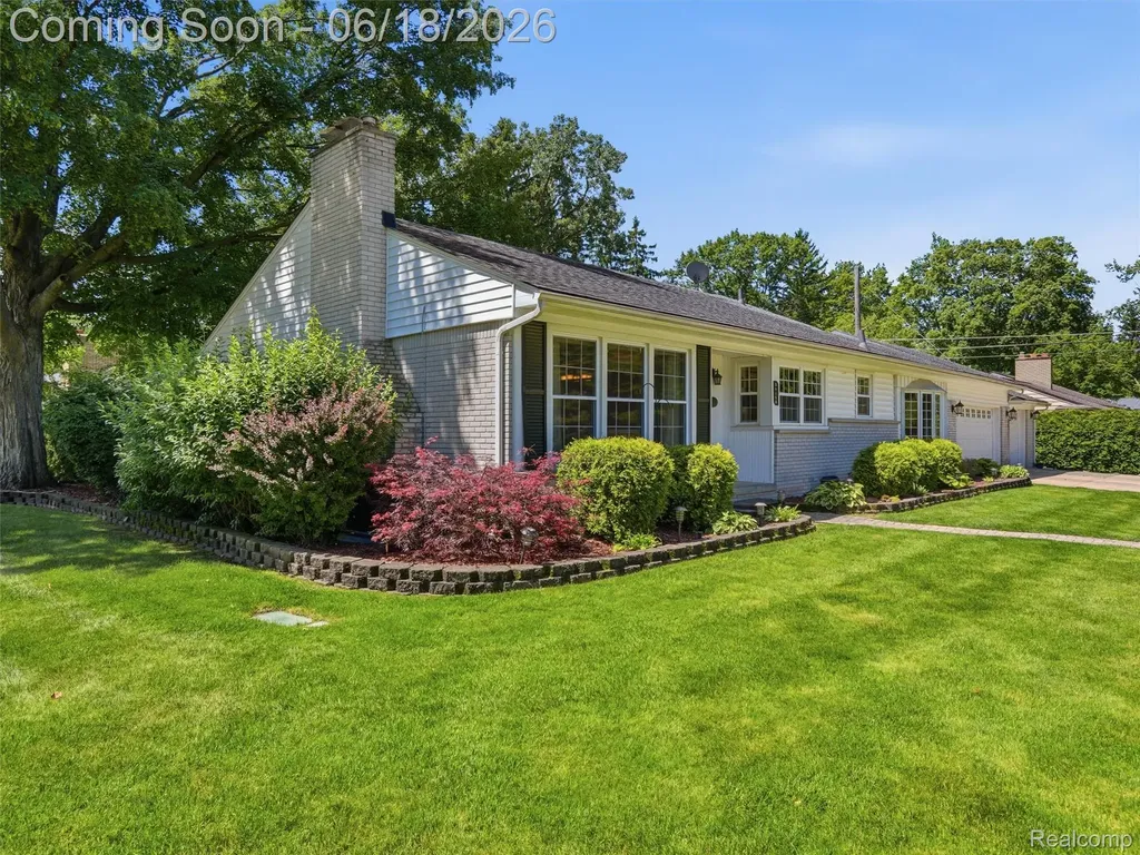 34155 Oakdale Street Livonia City MI 48154