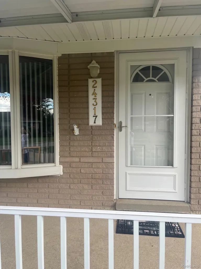 24317 Mount Olive Drive Brownstown Charter Township MI 48134