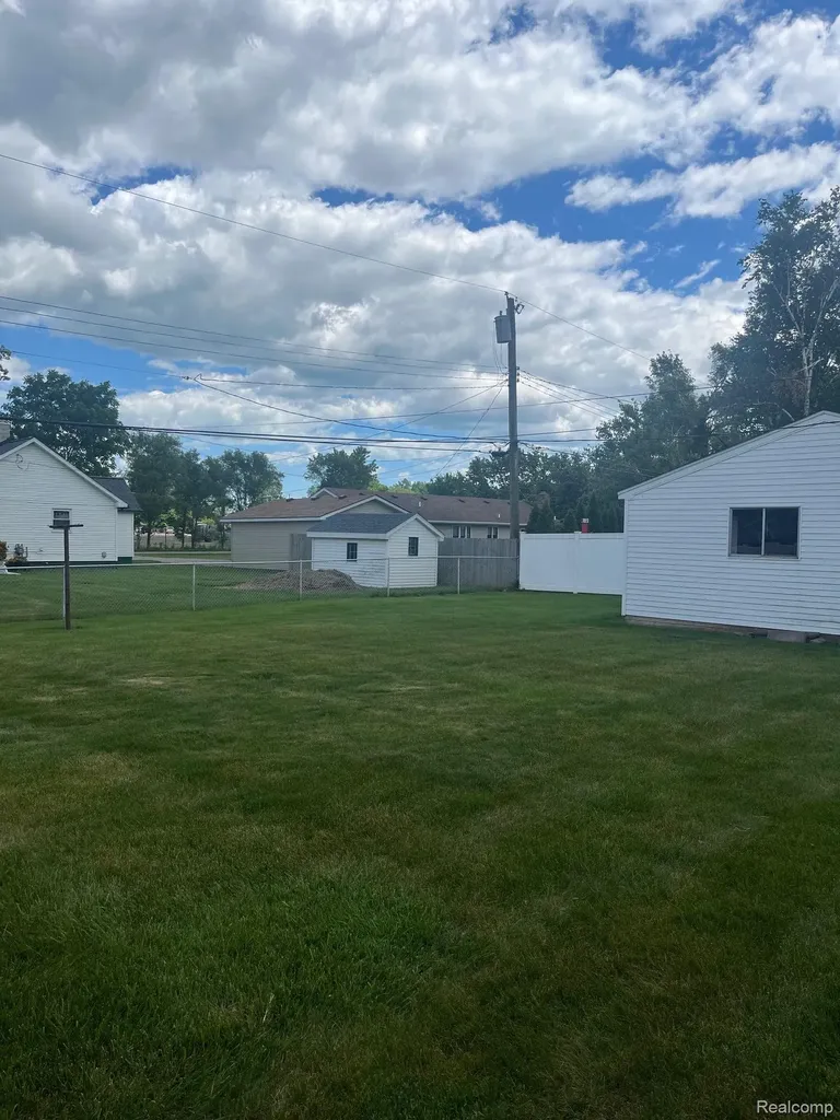 24317 Mount Olive Drive Brownstown Charter Township MI 48134