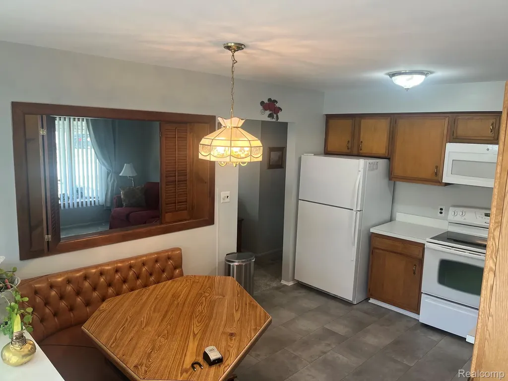 24317 Mount Olive Drive Brownstown Charter Township MI 48134