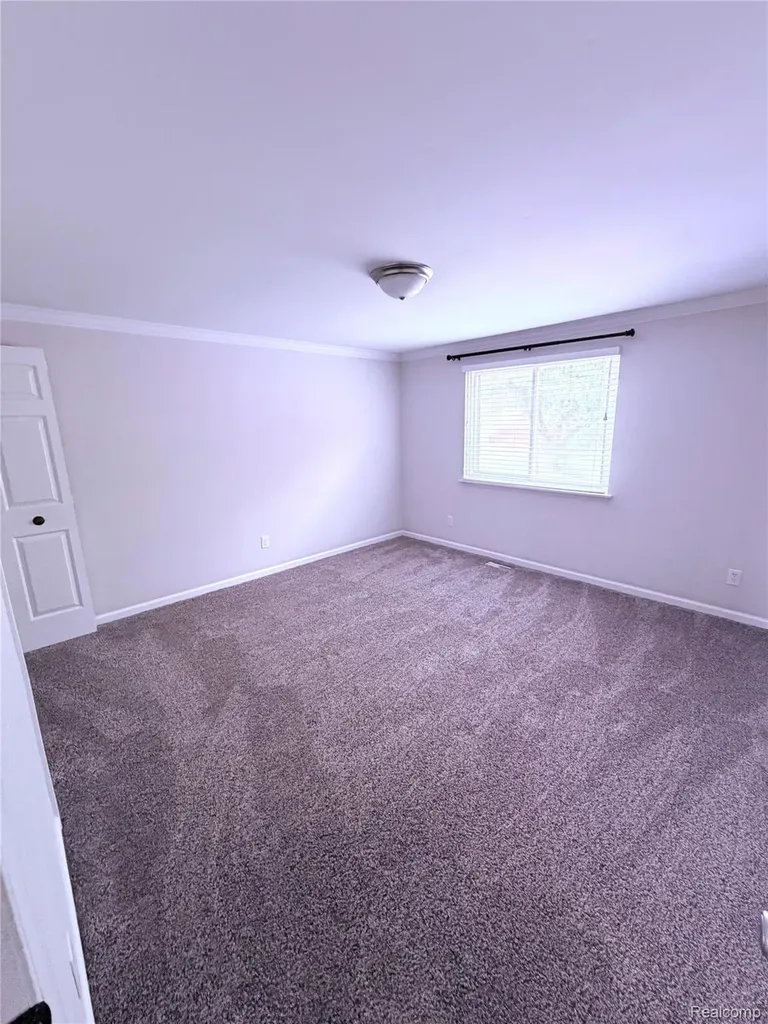 6366 Walker Drive Troy City MI 48085