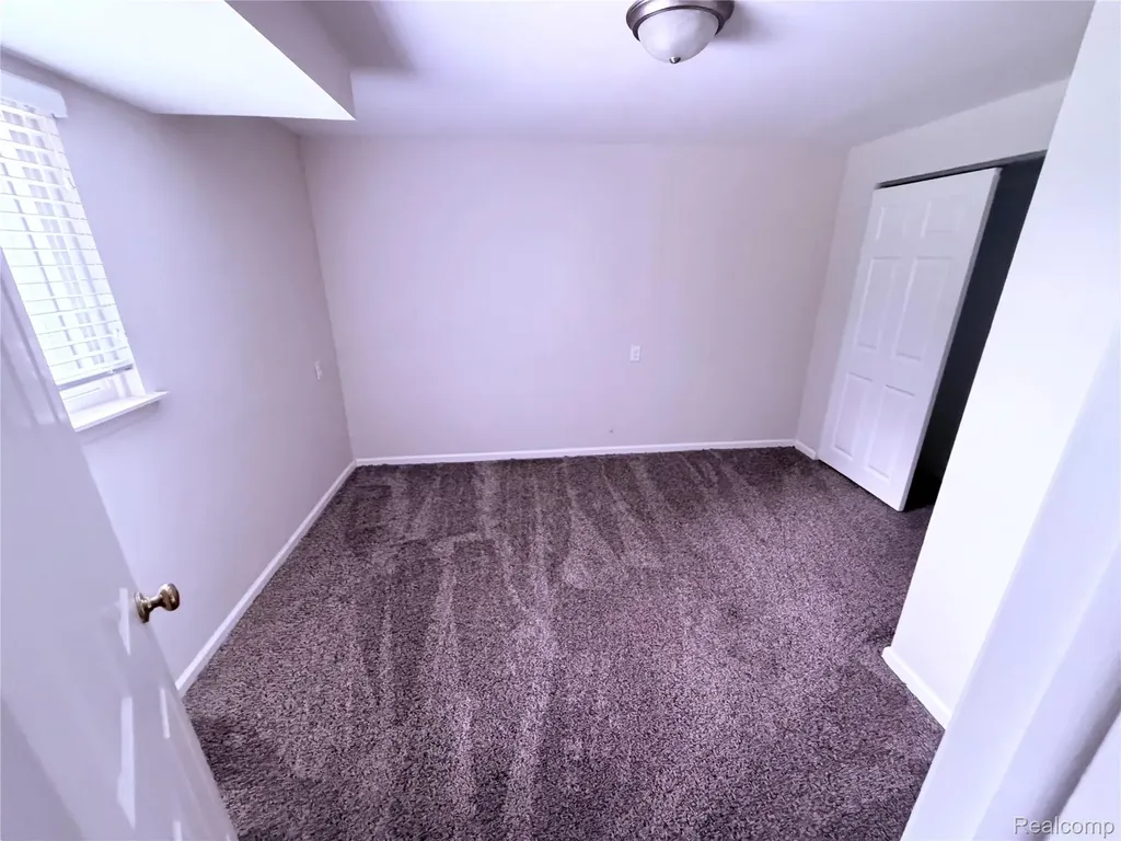 6366 Walker Drive Troy City MI 48085