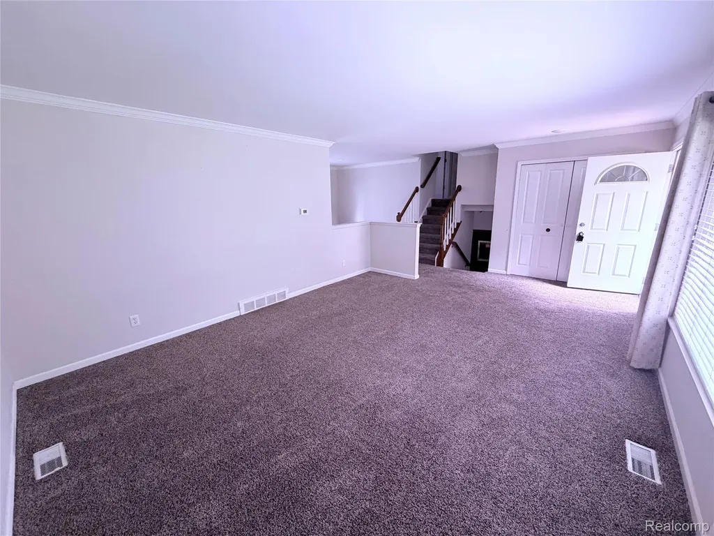 6366 Walker Drive Troy City MI 48085