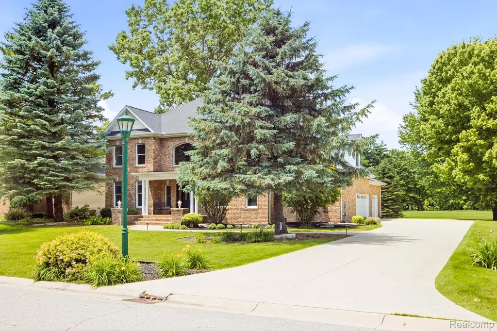 3269 Saint Andrews Drive Port Huron Charter Township MI 48060