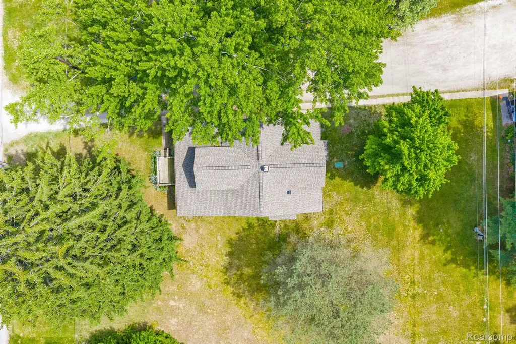 4207 Pine Grove Avenue Fort Gratiot Charter Township MI 48059