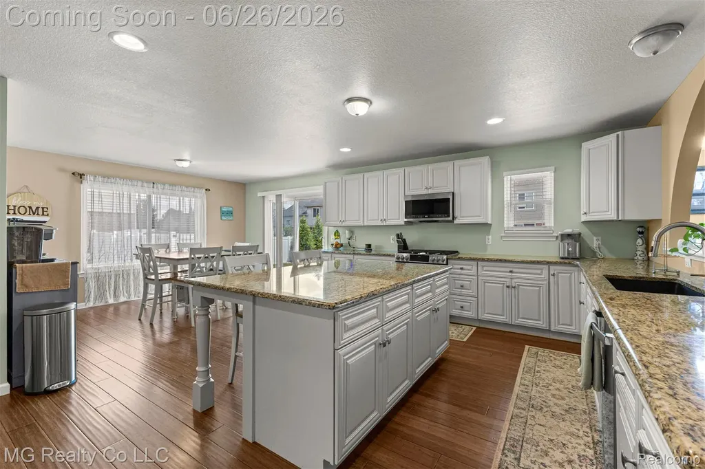 25803 Brookview Boulevard Brownstown Charter Township MI 48134