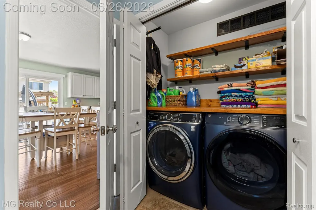 25803 Brookview Boulevard Brownstown Charter Township MI 48134