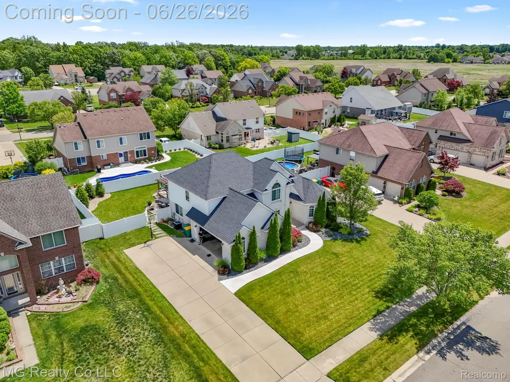 25803 Brookview Boulevard Brownstown Charter Township MI 48134