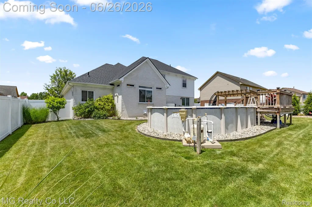 25803 Brookview Boulevard Brownstown Charter Township MI 48134