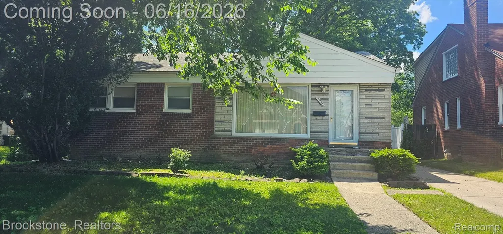 17137 Pierson Street Detroit City MI 48219