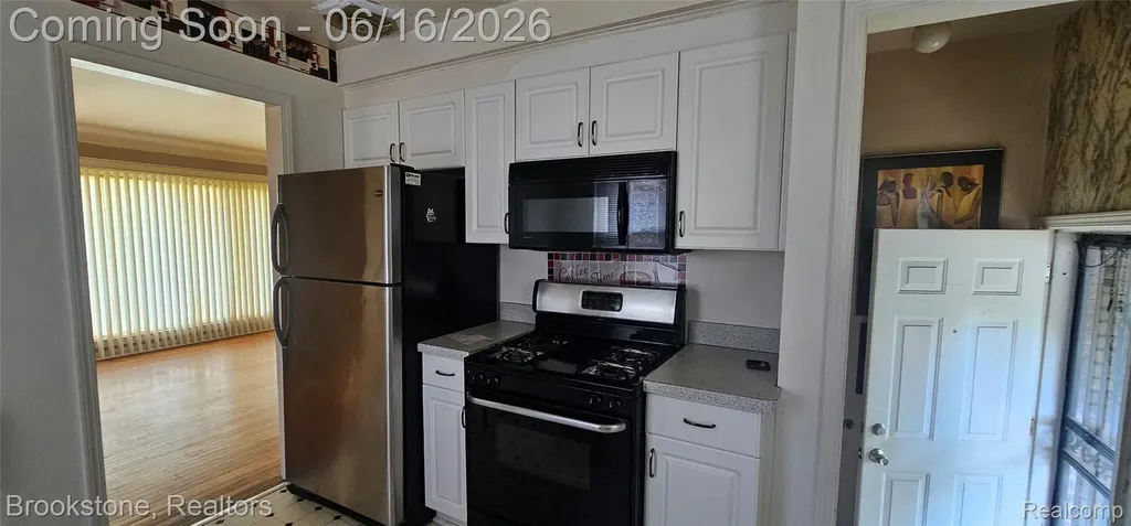 17137 Pierson Street Detroit City MI 48219