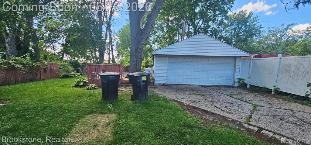 17137 Pierson Street Detroit City MI 48219